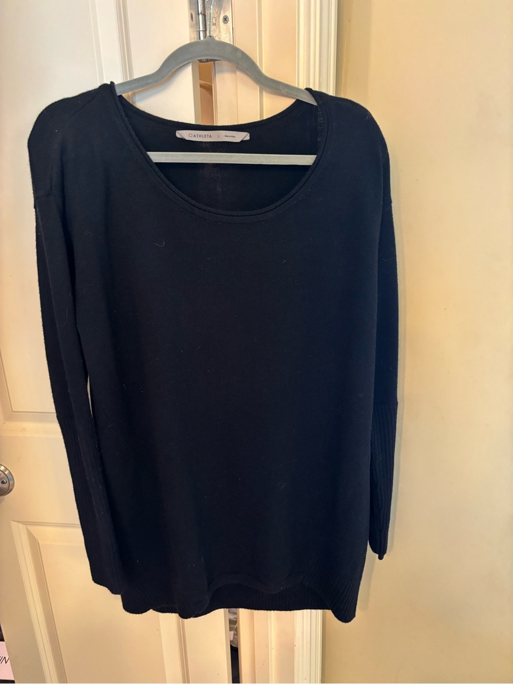 Athleta Black Scoop Neck Long Sleeve Sweater